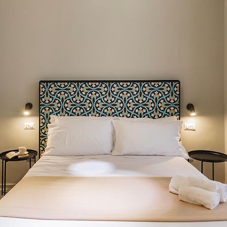 Almica24 Hotell Bari Eksteriør bilde