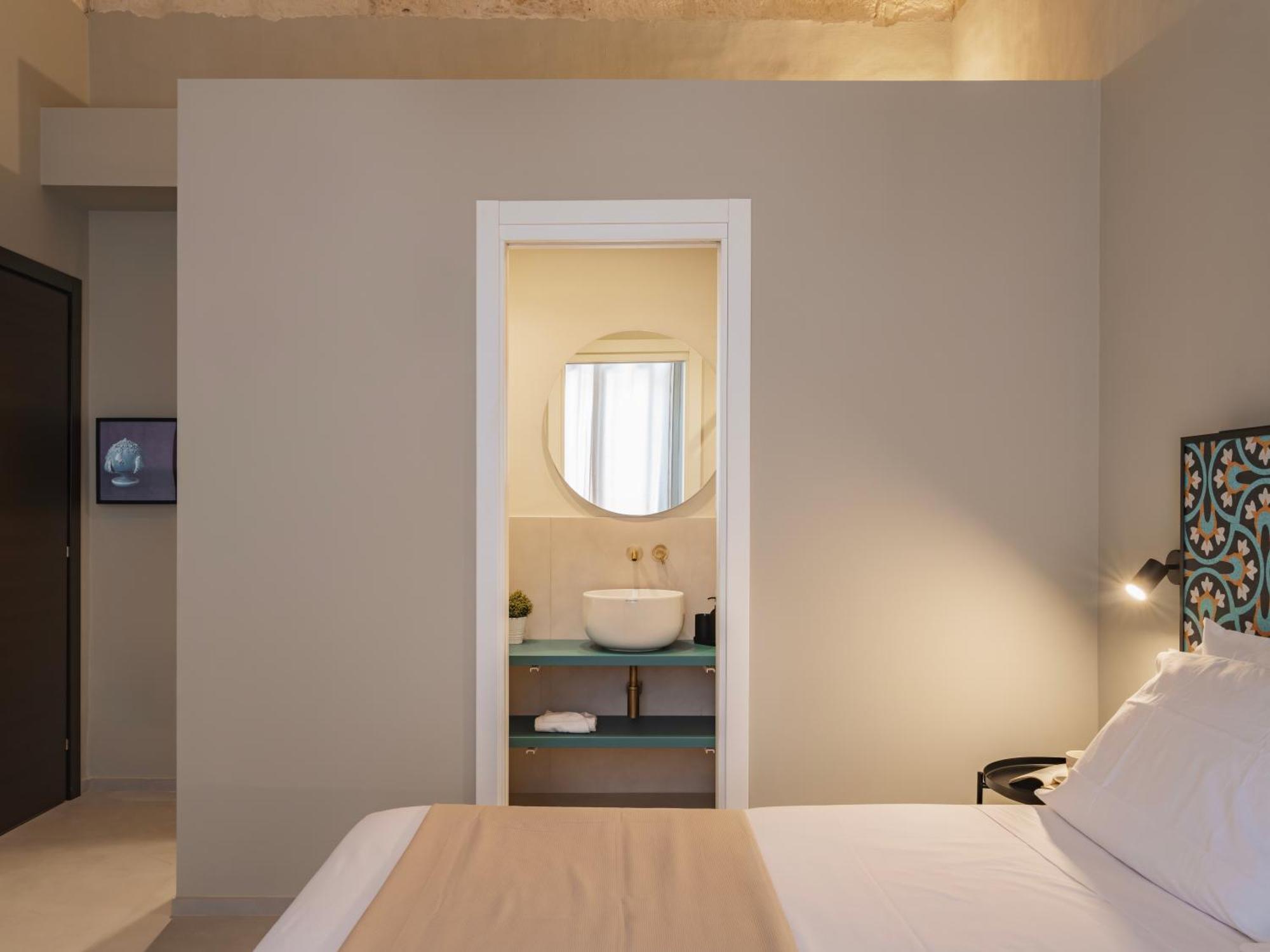 Almica24 Hotell Bari Eksteriør bilde