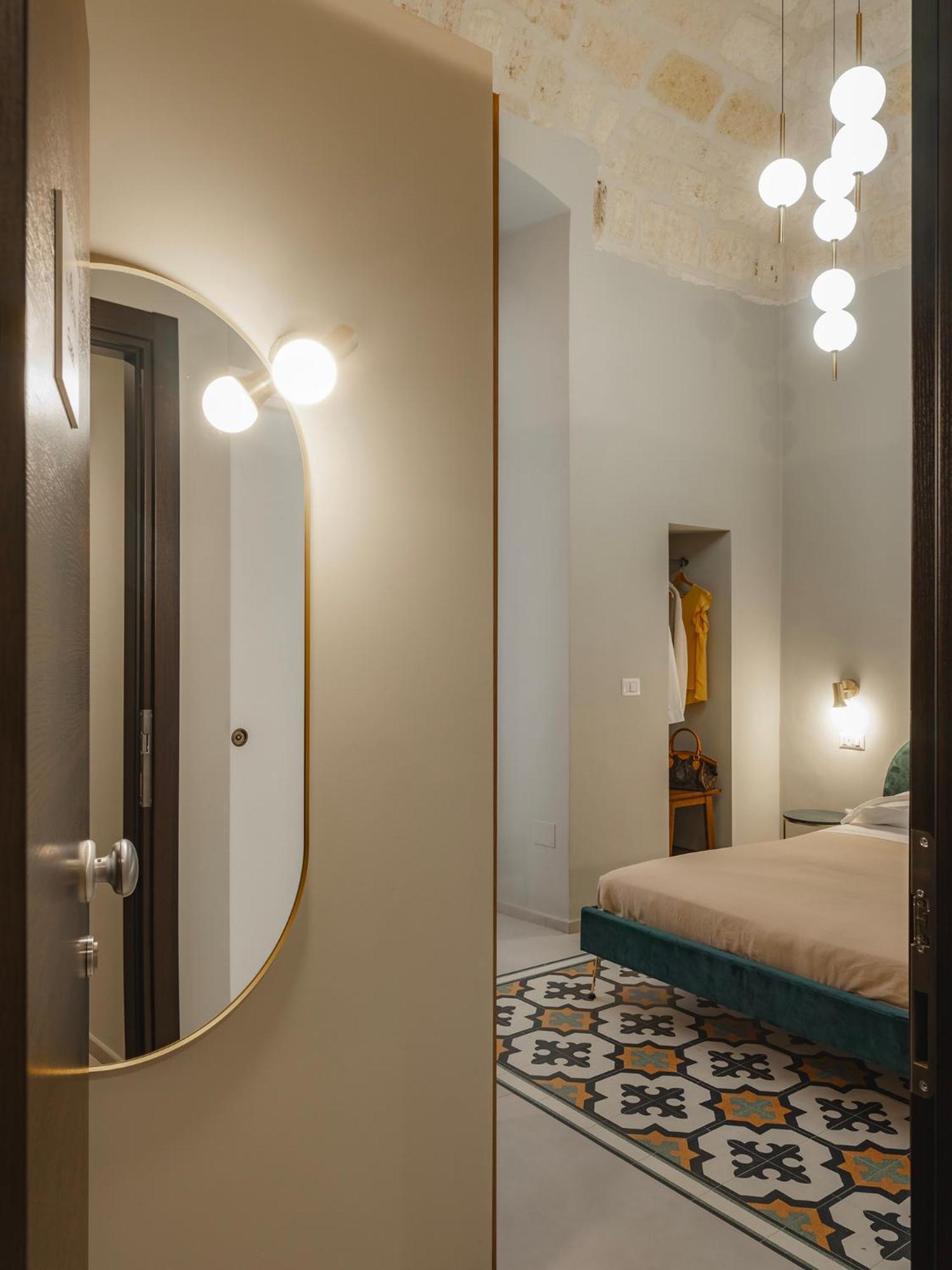 Almica24 Hotell Bari Eksteriør bilde