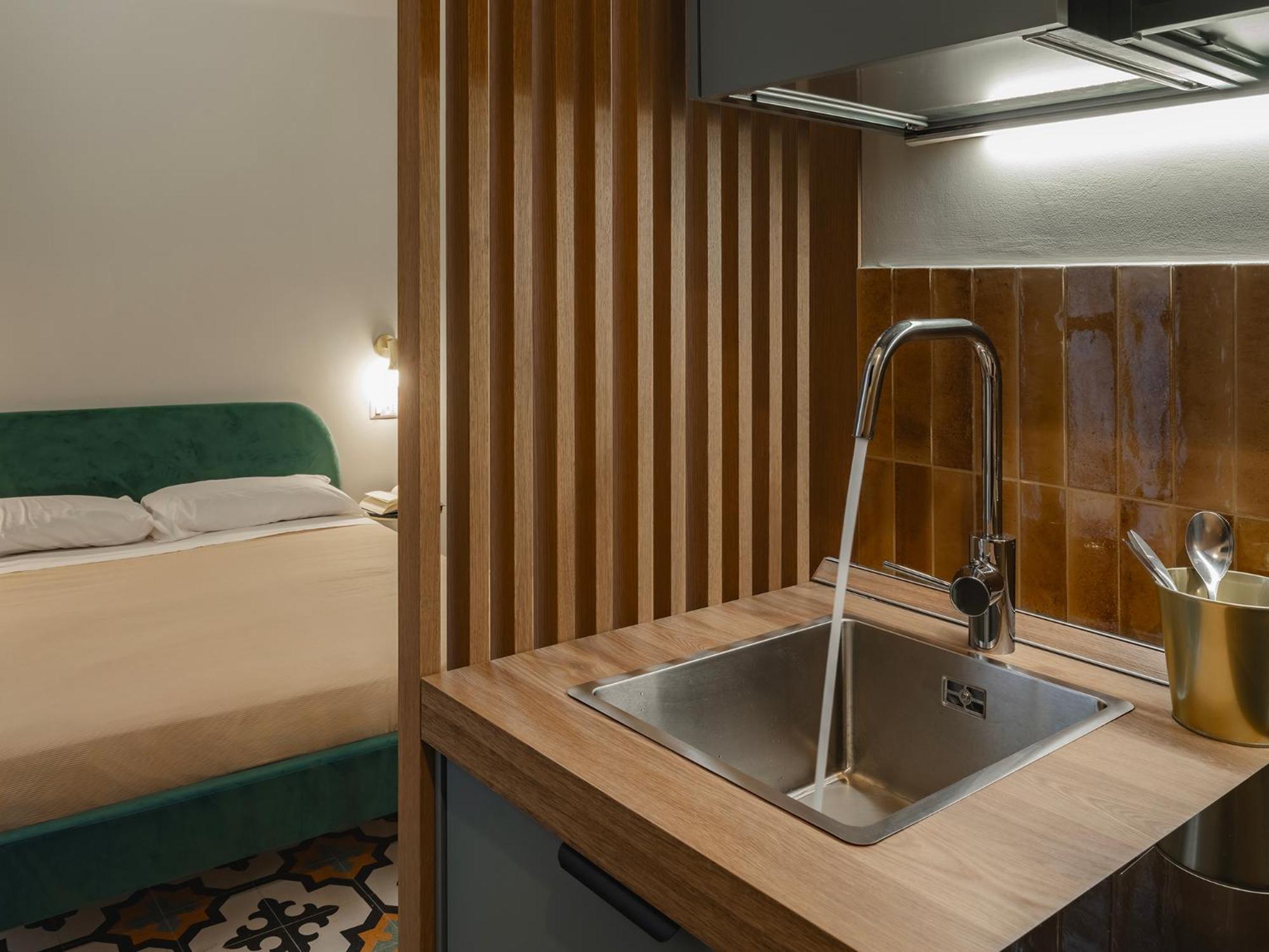 Almica24 Hotell Bari Eksteriør bilde
